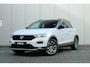 Volkswagen T-Roc 1.5 TSI 150pk DSG Sport Business R | Navigatie | Trekhaak | Stoelverwarming