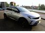 Opel Grandland 1.2-130pk Turbo GS-Line. Zeer nette, sportieve en luxe hoogzitter, slechts 43.000km ! Autm. airco dual, camera, half leder, navigatie, telefoonvoorb, Apple carplay/Android auto, lane- en side assist, cruise control, metallic lak, LM wielen etc.