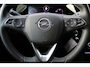 Opel Grandland 1.2-130pk Turbo GS-Line. Zeer nette, sportieve en luxe hoogzitter, slechts 43.000km ! Autm. airco dual, camera, half leder, navigatie, telefoonvoorb, Apple carplay/Android auto, lane- en side assist, cruise control, metallic lak, LM wielen etc.