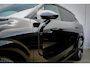 Lynk & Co 08 345PK More | 200km Hybride | Stoelmassage, Verwarming en Ventilatie | Panoramadak | Matrix LED | Harman Kardon | 360° Camera | Getint glas | Voorstoelen met geheugen | Sfeerverlichting | Apple Carplay | Android Auto | Dodehoekassistent | Adaptive Cruise Contol | Actieve Bochtverlichting | Achterbankverwarming | Keyless Entry