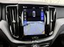 Volvo XC60 2.0 T8 Plug-in hybrid AWD Plus Bright | Adaptieve Cruise Control | Trekhaak | Schuif -/ Kanteldak | Adaptieve Led Koplampen | Harman Kardon Audio | 360 Camera | Leder | Getint Glas | Memory | Keyless |