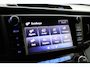 Toyota RAV4 2.5 Hybrid AWD Style | Stuur en stoelverwarming | Trekhaak 1650 kg trekgewicht | Parkeersensoren |