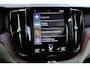 Volvo XC60 2.0 T5 AWD Inscription | 100% Henk Scholten Onderhouden | Actieve Luchtvering met FOUR-C | Gelaagde Zijruiten | Head-up Display | Stoelventilatie | Elektrisch Verstelbare Stoelen Met Geheugen | Nappa Lederen Bekleding | Panoramisch Schuif-/Kanteldak | Bowers & Wilkins Audio | 4-Zone Climate Control | Stoelverwarming Voor- en Achter | Stuurverwarming | BLIS | Adaptieve LED-koplampen met Bochtverlichting | Luminous Sand metallic | Adaptieve Cruise Control Met Pilot Assist | Apple Carplay | Android Auto | Leder Dashboard | 360 Graden Camera | Keyless | Elektrische Achterklep | Volvo Guard Alarm |