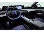 Peugeot E-3008 Allure 73 kWh | Tot 8 jaar fabrieksgarantie! | 527 km Actieradius WLTP | Navigatie | Climate Control | Apple Carplay & Android Auto | Camera | 19'' Lichtmetalen velgen