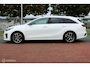 Kia Ceed Sportswagon 1.0 T-GDi 120 PK GT-Line, Panoramadak, Trekhaak, Cruise, Clima, Stoel-stuurverwarming, Donker glas, Navi, App connect