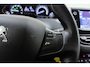Peugeot 208 1.2 PureTech Blue Lion | Navigatie | Airco | Apple Carplay & Android Auto | Trekhaak | Parkeersensoren achter