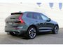 Volvo XC60 T6 Plug-in hybrid AWD Ultra Dark | Luchtvering | Panoramadak | Trekhaak | Verwarmbare voorstoelen, achterbank en stuurwiel | Head-up display | 360 graden camera | Premium audio by Harman Kardon |