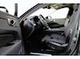 Volvo XC60 T6 Plug-in hybrid AWD Ultra Dark | Luchtvering | Panoramadak | Trekhaak | Verwarmbare voorstoelen, achterbank en stuurwiel | Head-up display | 360 graden camera | Premium audio by Harman Kardon |