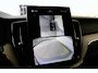 Volvo XC60 T6 Plug-in hybrid AWD Ultra Dark | Luchtvering | Panoramadak | Trekhaak | Verwarmbare voorstoelen, achterbank en stuurwiel | Head-up display | 360 graden camera | Premium audio by Harman Kardon |
