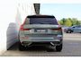 Volvo XC60 T6 Plug-in hybrid AWD Ultra Dark | Luchtvering | Panoramadak | Trekhaak | Verwarmbare voorstoelen, achterbank en stuurwiel | Head-up display | 360 graden camera | Premium audio by Harman Kardon |