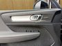 Volvo XC40 2.0 B4 Plus Black Edition | Trekhaak | Panoramadak | Stoel + Stuur Verwarming | 360 Camera | Harman Kardon |