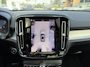 Volvo XC40 2.0 B4 Plus Black Edition | Trekhaak | Panoramadak | Stoel + Stuur Verwarming | 360 Camera | Harman Kardon |