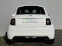 Fiat 500 Icon 42 kWh / SOH 96% / All season banden / CCS Snellader / Navigatie via Apple Carplay of Android Auto / Cruise control / Climate control / Keyless start / Lichtmetalen wielen 16“ /