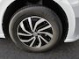 Volkswagen Polo 1.0 TSI Life / Digitaal dashboard / Navigatie / App connect /  Lichtmetaal 15 inch /