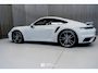 Porsche 992 911 3.8 Turbo S (2023, NL) 33.375km, lift vooras, natuurleder (930-stijl), sportuitlaat, schuifdak