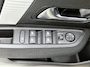 Citroën E-C4 You 50 kWh 136pk | Accu 100% | Lage kilometerstand | Navigatie via Apple Carplay / Android Auto | Climate Control | Cruise Control | Parkeersensoren | DAB+ radio | Bluetooth | Armsteun | Volledig digitaal instrumentenpaneel | Automatisch dimlicht | Regensensor | Multifunctioneel lederen stuurwiel |