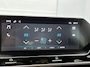 Citroën E-C4 You 50 kWh 136pk | Accu 100% | Lage kilometerstand | Navigatie via Apple Carplay / Android Auto | Climate Control | Cruise Control | Parkeersensoren | DAB+ radio | Bluetooth | Armsteun | Volledig digitaal instrumentenpaneel | Automatisch dimlicht | Regensensor | Multifunctioneel lederen stuurwiel |