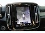 Volvo XC40 1.5 T5 Recharge R-Design Expression | Afwijkende dakkleur | Alarm klasse 1(startblokkering) | Centrale deurvergrendeling met afstandsbediening | Cruise control | dodehoekdetectie met correctie (Bliss) | Kunstlederen/alcantara bekleding | Navigatiesysteem full map + hard disk | Start/stop systeem | Elektrisch glazen schuif-/kanteldak | Rondomzicht camera | Elektrisch verstelbare stoel(en) met geheugen