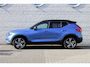 Volvo XC40 1.5 T5 Recharge R-Design Expression | Afwijkende dakkleur | Alarm klasse 1(startblokkering) | Centrale deurvergrendeling met afstandsbediening | Cruise control | dodehoekdetectie met correctie (Bliss) | Kunstlederen/alcantara bekleding | Navigatiesysteem full map + hard disk | Start/stop systeem | Elektrisch glazen schuif-/kanteldak | Rondomzicht camera | Elektrisch verstelbare stoel(en) met geheugen