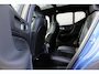 Volvo XC40 1.5 T5 Recharge R-Design Expression | Afwijkende dakkleur | Alarm klasse 1(startblokkering) | Centrale deurvergrendeling met afstandsbediening | Cruise control | dodehoekdetectie met correctie (Bliss) | Kunstlederen/alcantara bekleding | Navigatiesysteem full map + hard disk | Start/stop systeem | Elektrisch glazen schuif-/kanteldak | Rondomzicht camera | Elektrisch verstelbare stoel(en) met geheugen
