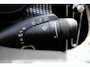 Volvo XC40 1.5 T5 Recharge R-Design Expression | Afwijkende dakkleur | Alarm klasse 1(startblokkering) | Centrale deurvergrendeling met afstandsbediening | Cruise control | dodehoekdetectie met correctie (Bliss) | Kunstlederen/alcantara bekleding | Navigatiesysteem full map + hard disk | Start/stop systeem | Elektrisch glazen schuif-/kanteldak | Rondomzicht camera | Elektrisch verstelbare stoel(en) met geheugen