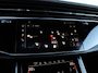 Audi Q8 Competition Plus 60 TFSIe | Panoramadak | Servosluiting | 23" Lichtmetalen velgen | Trekhaak | Optiek zwart |