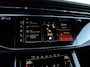 Audi Q8 Competition Plus 60 TFSIe | Panoramadak | Servosluiting | 23" Lichtmetalen velgen | Trekhaak | Optiek zwart |