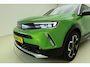 Opel Mokka-e Ultimate 50-kWh 11kw bl. | Navigatie | Stoel & Stuurverwarming | Keyless | Camera | Alcantara bekleding | Climate control | Zwart dak