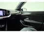 Opel Mokka-e Ultimate 50-kWh 11kw bl. | Navigatie | Stoel & Stuurverwarming | Keyless | Camera | Alcantara bekleding | Climate control | Zwart dak
