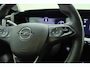 Opel Mokka-e Ultimate 50-kWh 11kw bl. | Navigatie | Stoel & Stuurverwarming | Keyless | Camera | Alcantara bekleding | Climate control | Zwart dak