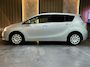 Toyota Verso 1.8 VVT-i Business 7P. Navi Camera Trekhaak Cruise