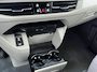 Volkswagen Multivan 1.4 eHybrid L2H1 Life | Trekhaak | Camera | Side Assist | Elek. Achterklep | Elek. Schuifdeuren | Stoelverwarming | 18'' |