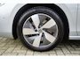 Volkswagen Passat Variant 1.5 eHybrid 204pk Business | SoH 100% | Trekhaak | Head-up | Elektrische Stoelen