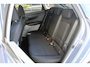 Hyundai i20 1.0 T-GDI Premium Automaat | Trekhaak | 17'' velgen | Parkeersensoren | Climate controle | Cruise control | Draadloos laden | Keyless entry | Privacy glass