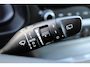 Hyundai i20 1.0 T-GDI Premium Automaat | Trekhaak | 17'' velgen | Parkeersensoren | Climate controle | Cruise control | Draadloos laden | Keyless entry | Privacy glass