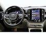 Volvo XC40 2.0 B3 164 PK Plus Dark, 4-Cilinder, Harman/Kardon, Leder, Trekhaak, Memory, Camera