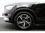 Volvo XC40 2.0 B3 164 PK Plus Dark, 4-Cilinder, Harman/Kardon, Leder, Trekhaak, Memory, Camera