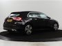Mercedes-Benz A-klasse 180 Business Solution Luxury | Leder | Camera | Stoelverwarming | Sfeerverlichting | Full LED | Climate control | Park assist |