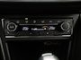 Volkswagen Polo 1.0 TSI Sportline Automaat (APPLE CARPLAY, GROOT NAVI, CLIMATE, STOELVERWARMING, SPORTSTOELEN, GETINT GLAS, LM VELGEN, ADAPTIVE CRUISE, NIEUWSTAAT)