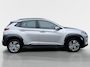 Hyundai Kona Electric EV Comfort 64 kWh | Warmtepomp | 100% SOH | Adaptive cruise control | Apple Carplay & Android Auto | Achteruitrijcamera | Parkeersensoren achter | Keyless entry | DAB radio |