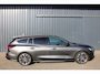 Ford Focus Wagon 1.0 EcoBoost Hybrid ST Line X 155 pk Automaat | Navigatie | Carplay | Verwarmde Voorruit / Stoelen / Stuur | AGR Stoelen | Trekhaak | All Season Banden
