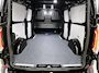 Ford Transit Custom 340 2.5 PHEV L2H1 Sport | DEMO! | Beschikbaar 01-2027 | Adaptieve Cruise | | Inklapbare trekhaak | Stoel/stuurverwarming | Dodehoekdetectie | 19'' Velgen | B&O | Dubbele zijschuifdeur | Striping