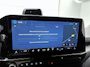 Ford Transit Custom 340 2.5 PHEV L2H1 Sport | DEMO! | Beschikbaar 01-2027 | Adaptieve Cruise | | Inklapbare trekhaak | Stoel/stuurverwarming | Dodehoekdetectie | 19'' Velgen | B&O | Dubbele zijschuifdeur | Striping