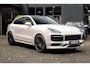 Porsche Cayenne Coupé E-Hybrid | SportDesign | BOSE | Luchtvering | 22 Inch | Sportstoelen (18-weg)