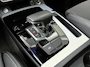 Audi Q5 55 TFSI e S edition Competition FACELIFT 367pk Luchtvering / Trekhaak / Panoramadak