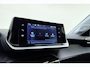Peugeot 208 1.2T Style 100pk | LED koplampen | Apple Carplay & Android Auto | Parkeersensoren achter | 16'' Lichtmetalen velgen | Getint glas