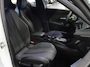 Peugeot e-2008 EV GT Avantage 54 kWh 156PK | AppleCarPlay/AndroidAuto | Climate Control | Adaptive Cruise Control | 360'Camera | FULL LED | Navigatie | LMV | Parkeersensoren | Privacy Glass | Isofix | Two-Tone | Sfeerverlichting |