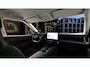 Hyundai Ioniq 3 Select | 12,9-inch multimediascherm met: Pleos Connect, Apple CarPlay & Android Auto (draadloos), DAB+ en Hyundai Bluelink LITE met smartphone-app (abonnement 10 jaar) | Actieve rijbaanassistentie (LKA)