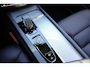 Volvo XC60 2.0 T6 Plug-in hybrid AWD Essential Edition Bright | SoH 94% | Trekhaak | Panoramadak | Leder | Camera