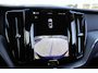 Volvo XC60 2.0 T6 Plug-in hybrid AWD Essential Edition Bright | SoH 94% | Trekhaak | Panoramadak | Leder | Camera